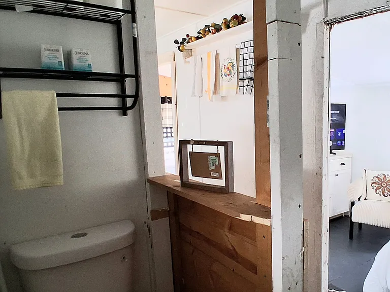 1731 Ixora Dr — Photo 2