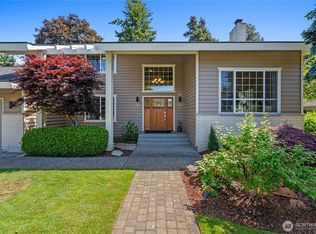 19218 91st Ave NE, Bothell, WA 98011