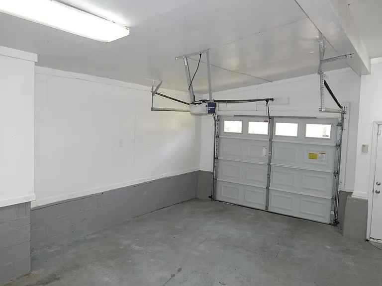 116 Woodland Ct — Photo 14