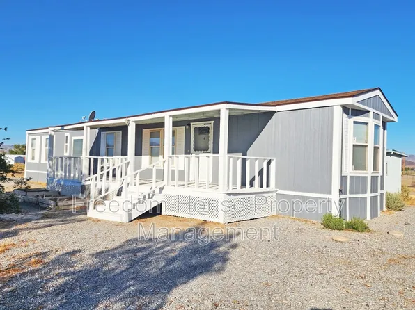 1230 Windy Ln, Pahrump, NV 89048