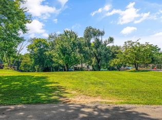 Pleasant View Ave, Maryville, TN 37803