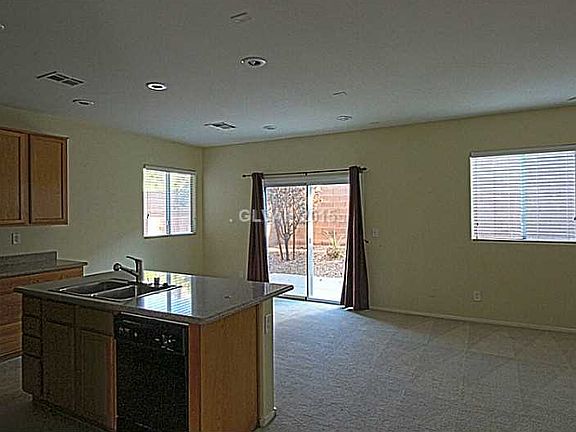 5th image of 9215 Weeping Hollow Ave