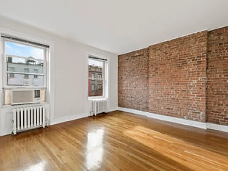 116 W 78th St #4 — Photo 4