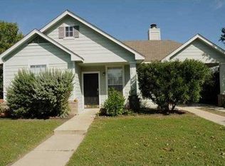 112 Crescent Dr, Buda, TX 78610