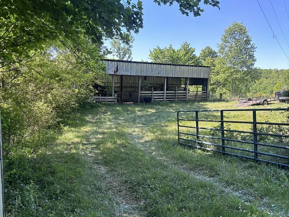 1st image of 407 Earl Maples Ln