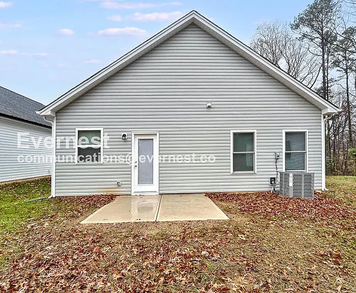 312 N Correll St — Photo 12