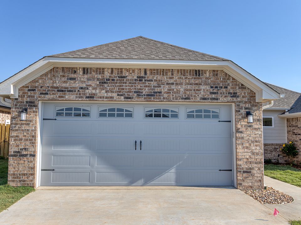 Oversized Garage