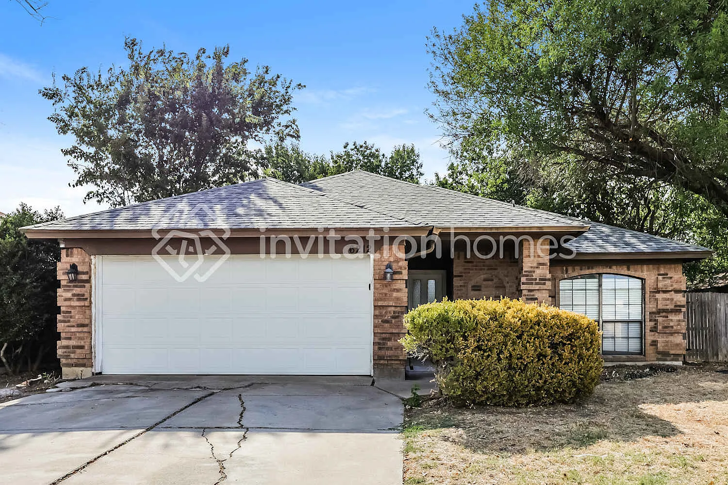 6212 Berlinetta Dr Arlington, TX 76001 — Photo 1