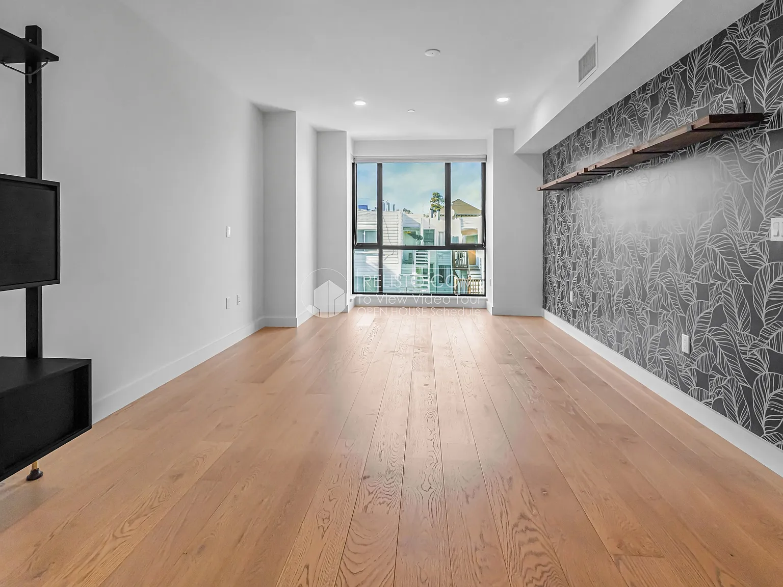 2 bed, 2.0 bath, 1144 sqft, $7,250 — Photo 2