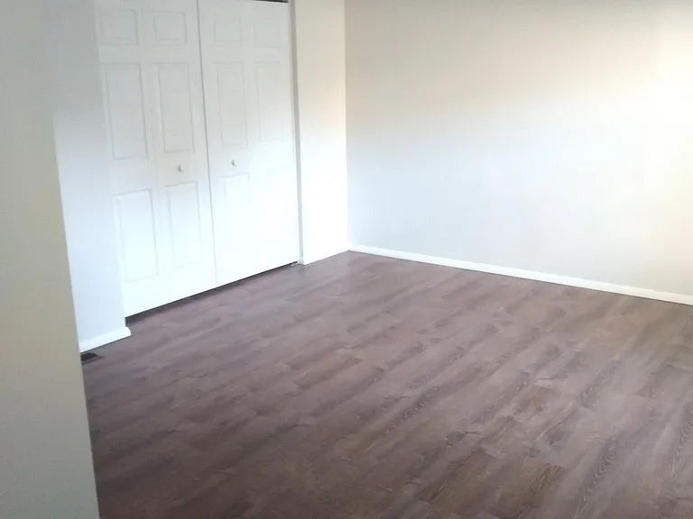 18561 Cook Ave — Photo 16