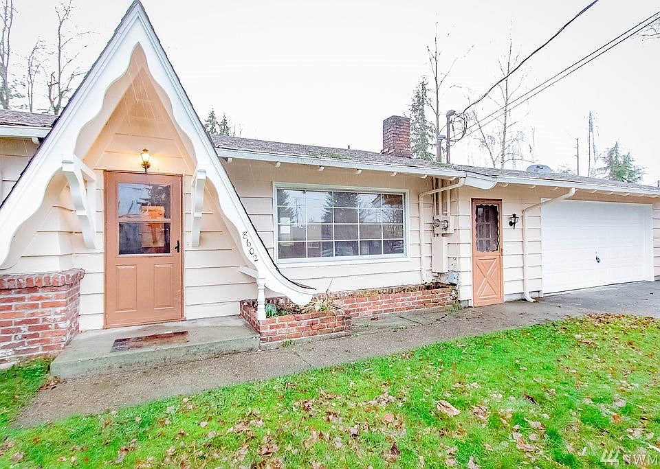1st image of 8602 8604 Terrace St SW