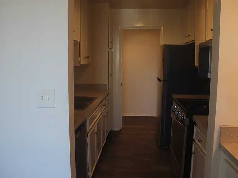 Hillside Terrace — Photo 21