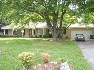 1813 Skyline Dr, Chattanooga, TN 37421
