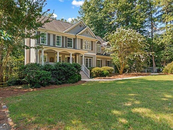 3rd image of 531 Wintergreen Way