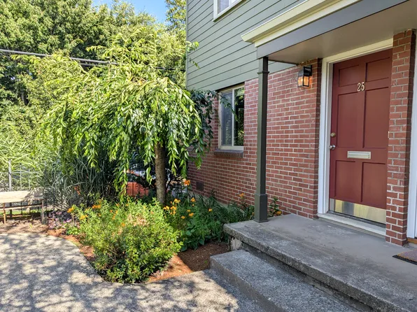 2515 SE 51st Ave APT 25, Portland, OR 97206