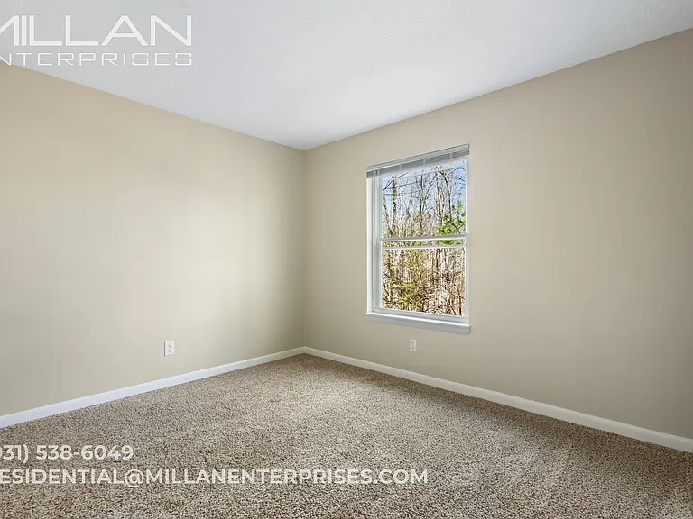 Valley View Apartments — Photo 24