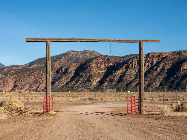 1 Flying Calute Rancheros, Paragonah, UT 84760