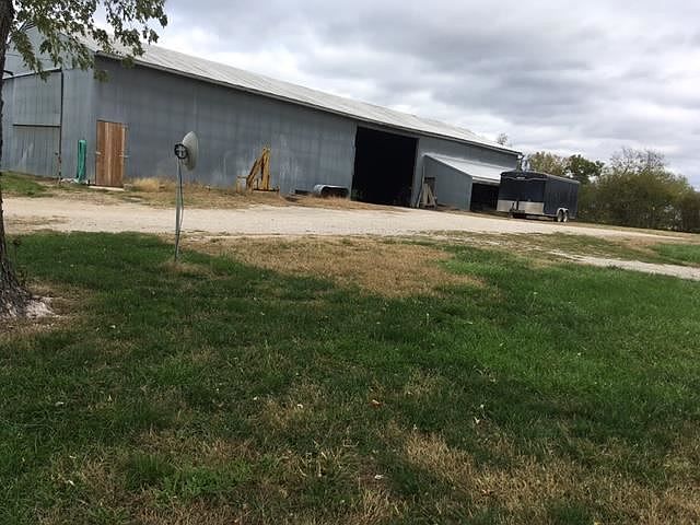 2nd image of 2146 Osborne Ter
