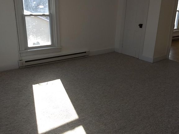 3rd image of 10914 Roessner Ave #B