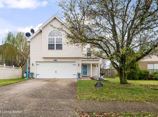 6822 Woodhaven Place Dr, Louisville, KY 40228