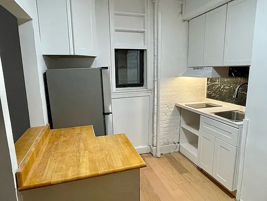 Rented by REAL New York | media 19