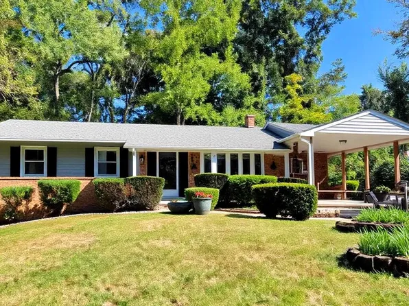 2306 Marline Ct, Woodbridge, VA 22192