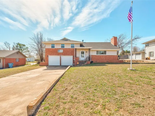 120 Chevy Chase Dr, Midwest City, OK 73110