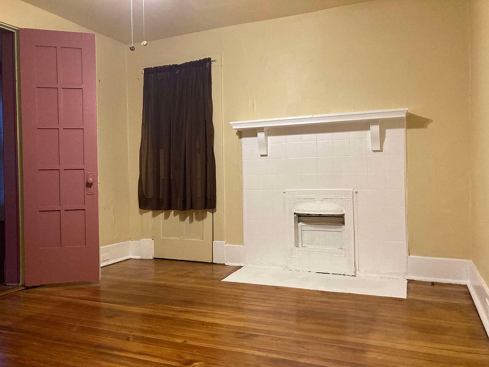 2nd image of 209 N Fairmount St Floor 2