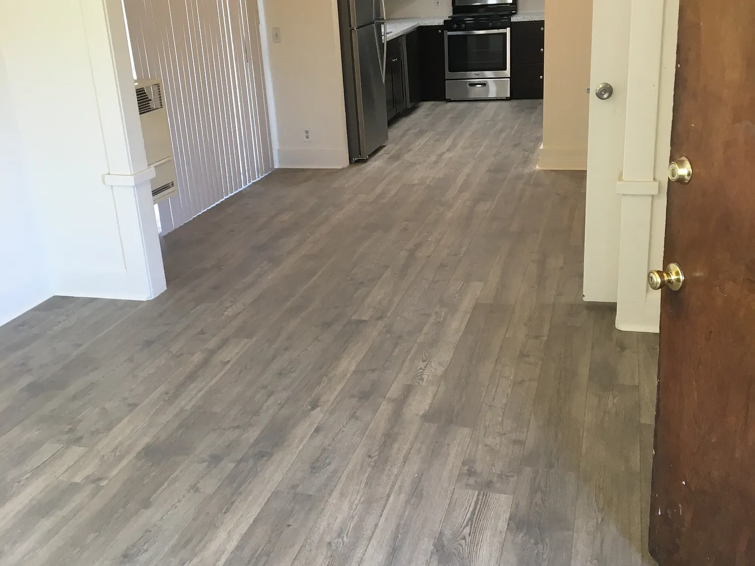 2 bed, 900 sqft, $3,500 — Photo 2
