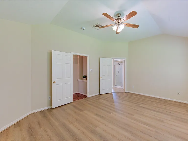 21930 Shady Heath Ln — Photo 35