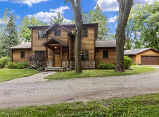 205 Theatre Rd, Williams Bay, WI 53191