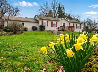 2002 Pulaski Rd, New Castle, PA 16105