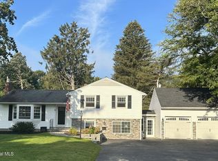 5 Southern Dr, Latham, NY 12110