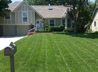 10434 Hauser St, Lenexa, KS 66215