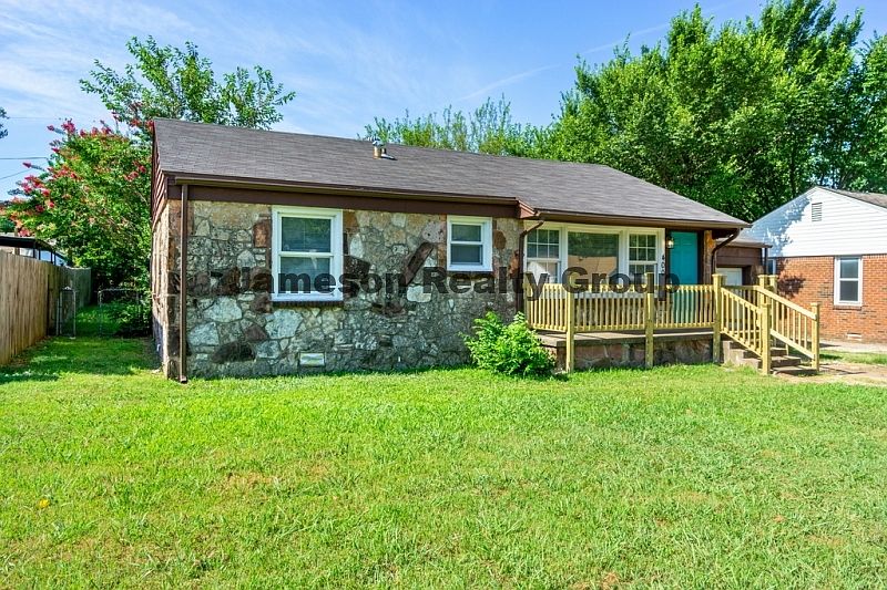 1st image of 400 Wilson Dr