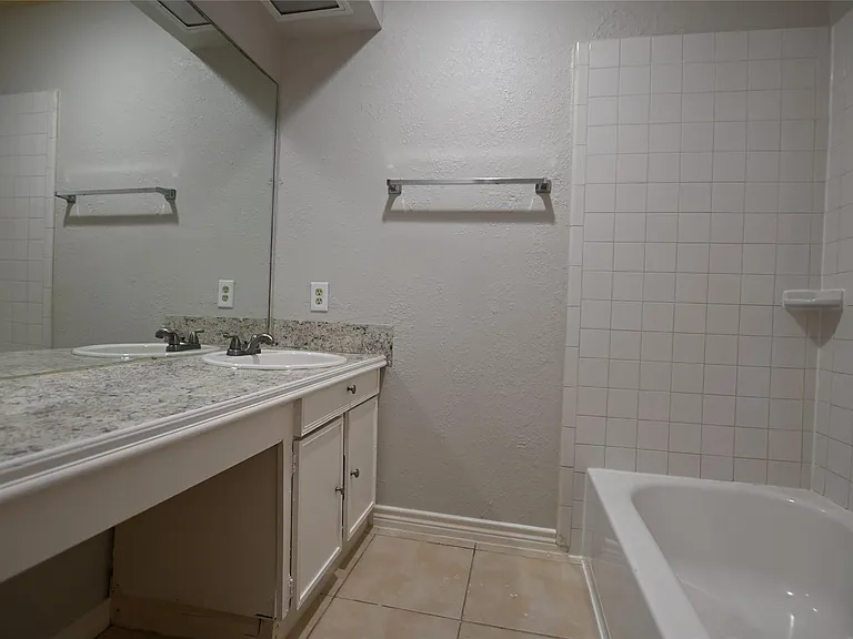 4615 Fitzwater Dr — Photo 15