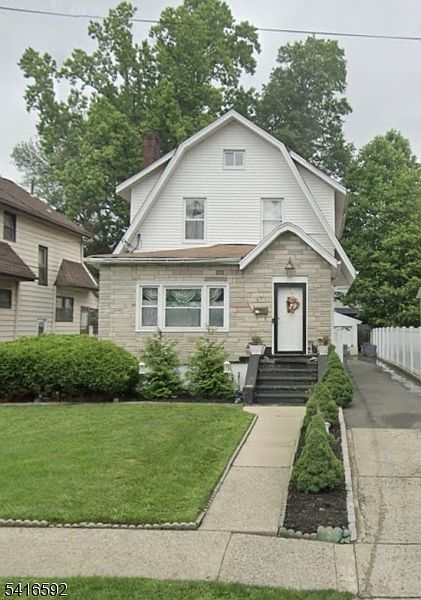 1st image of 60 Herzog Pl