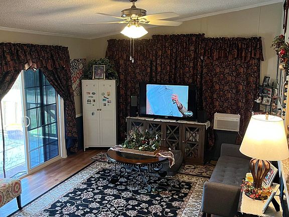 3rd image of 3231 Mallalieu Dr SE