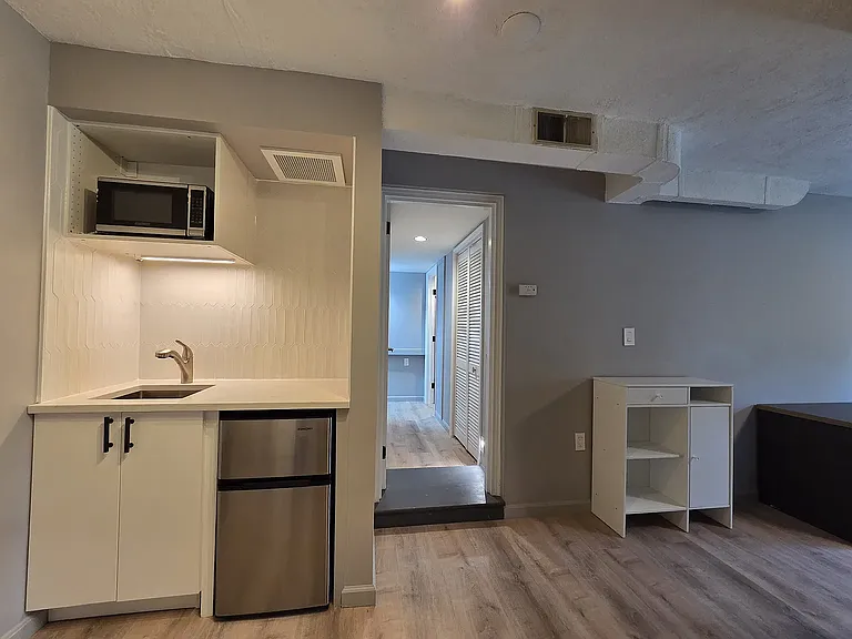 3121 Homewood Pkwy #BASEMENT — Photo 9