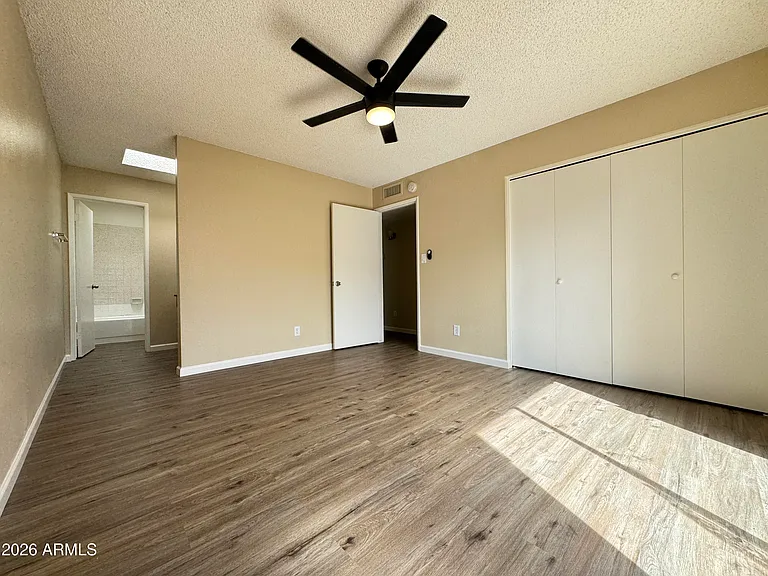 2506 E 5th Pl — Photo 10