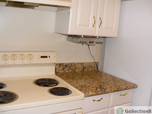 4th image of 7037 Chasewood Dr