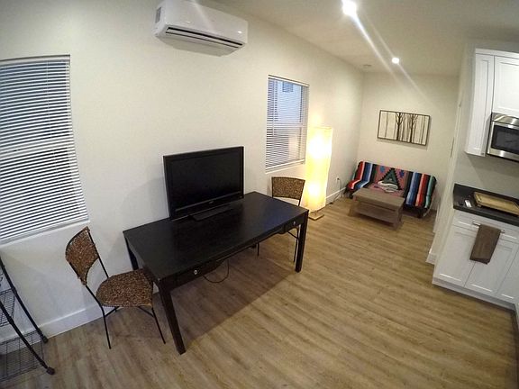 5th image of 1629 Polk Ave #D