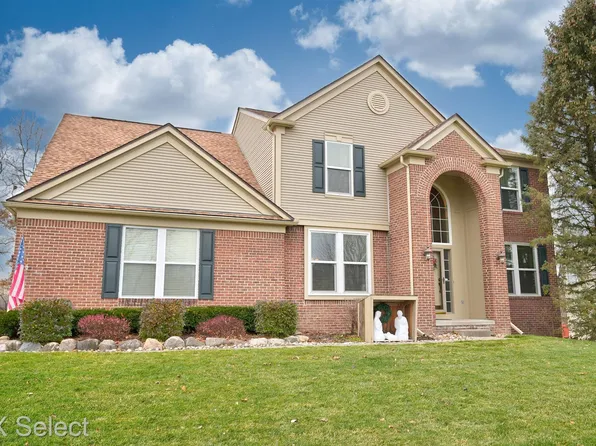9170 Liverpool Ct, Grand Blanc, MI 48439