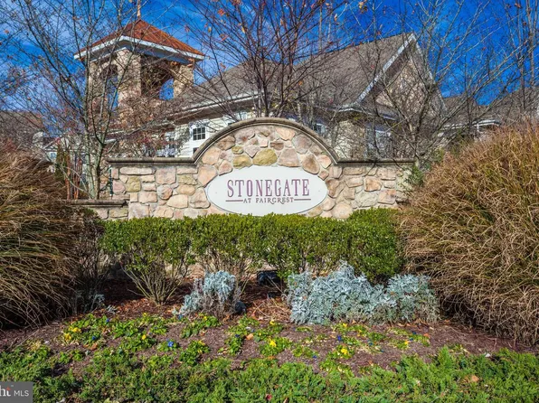 13405 Connor Dr #T, Centreville, VA 20120