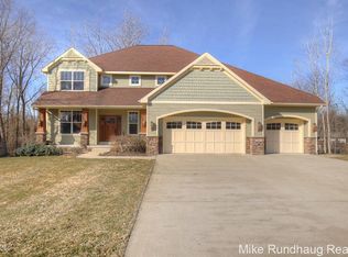 7365 Forsythia Ave SE, Grand Rapids, MI 49508