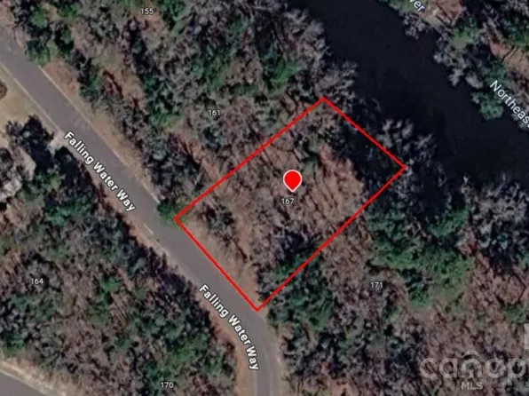 167 Falling Water Way, Wallace, NC 28466