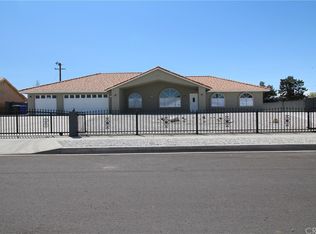 20293 Osuna Rd, Apple Valley, CA 92307