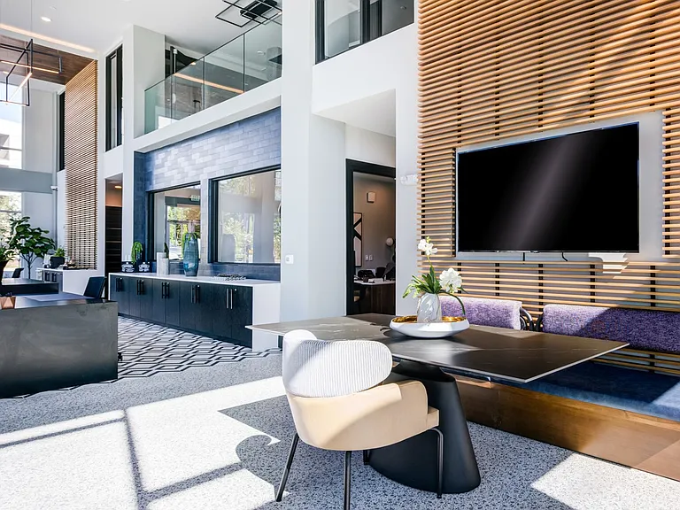 Aura Fifty4 — Photo 32