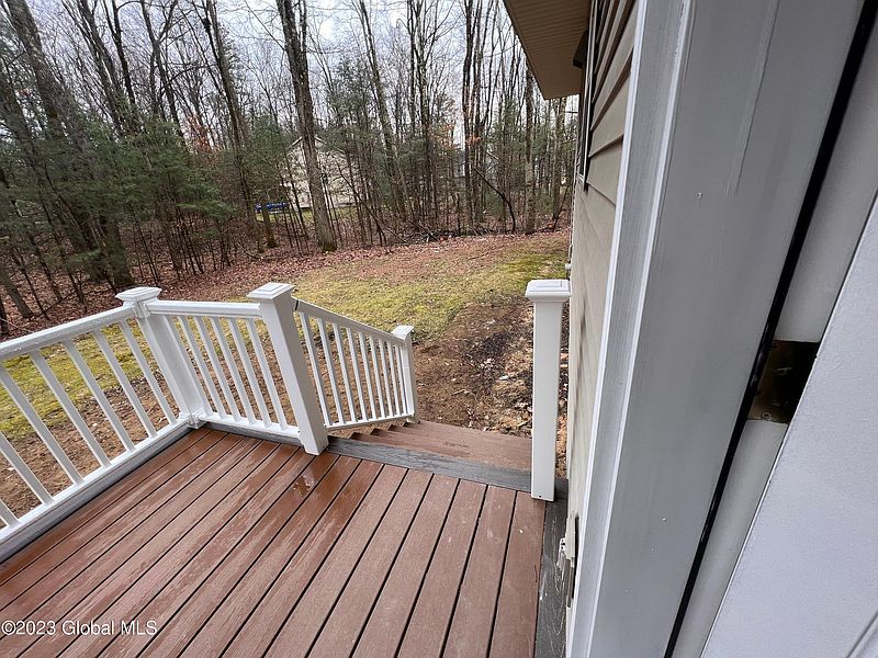 3rd image of 24 Glenburnie Drive
