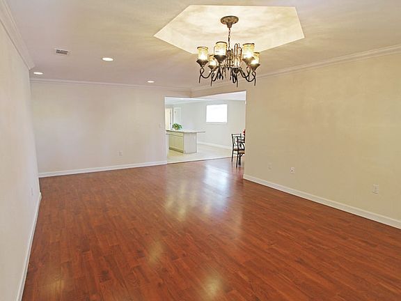 5th image of 5835 Pratt Dr